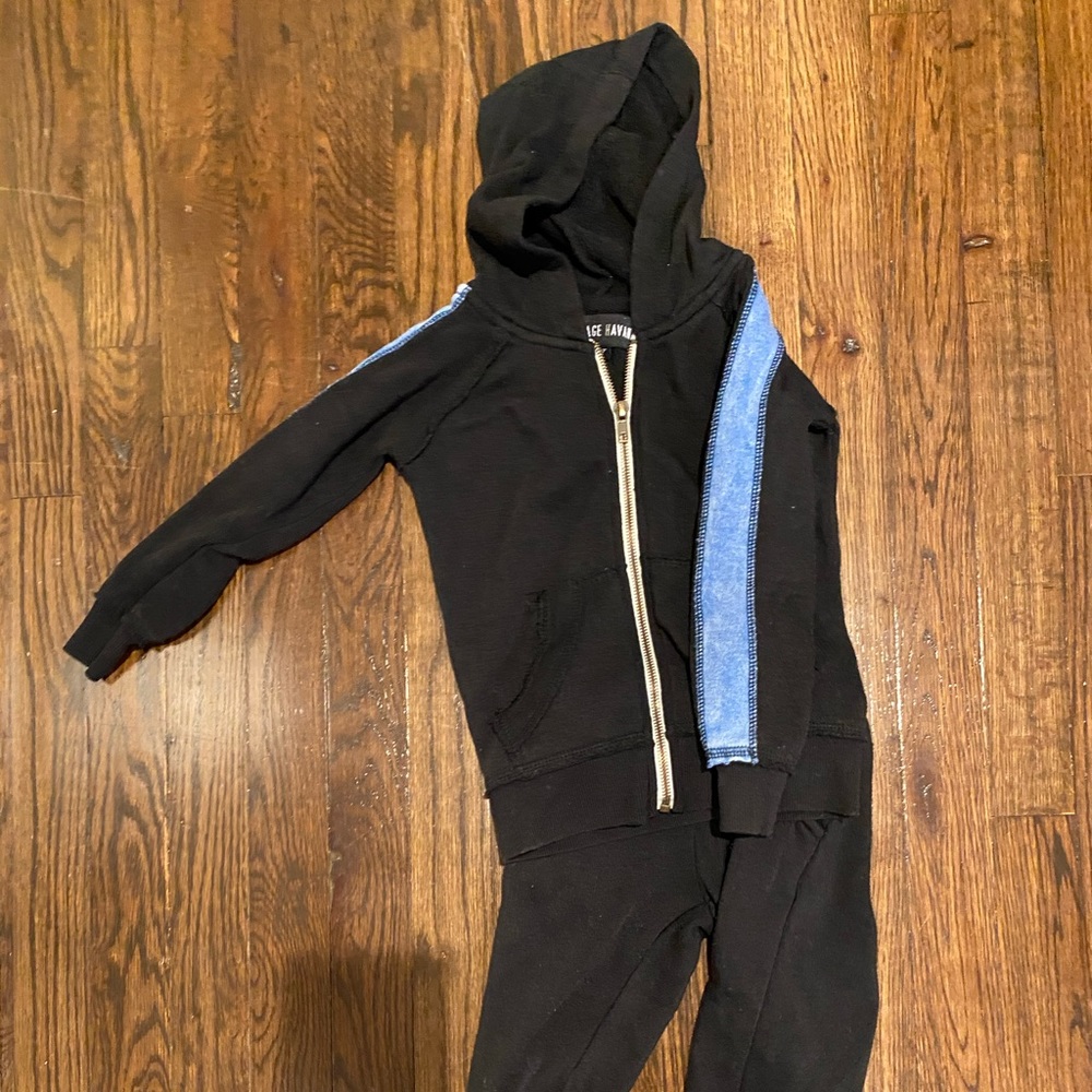 Vintage Havana VGUC zip up and pants